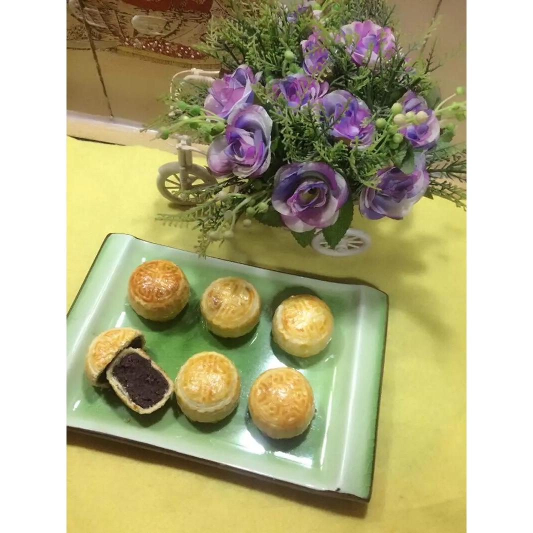 广式月饼－－蛋黄豆沙月饼