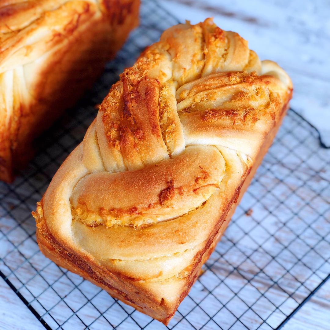 沙拉酱肉松吐司，高度还原面包店味道，咸味面包肉松控不学后悔的做法