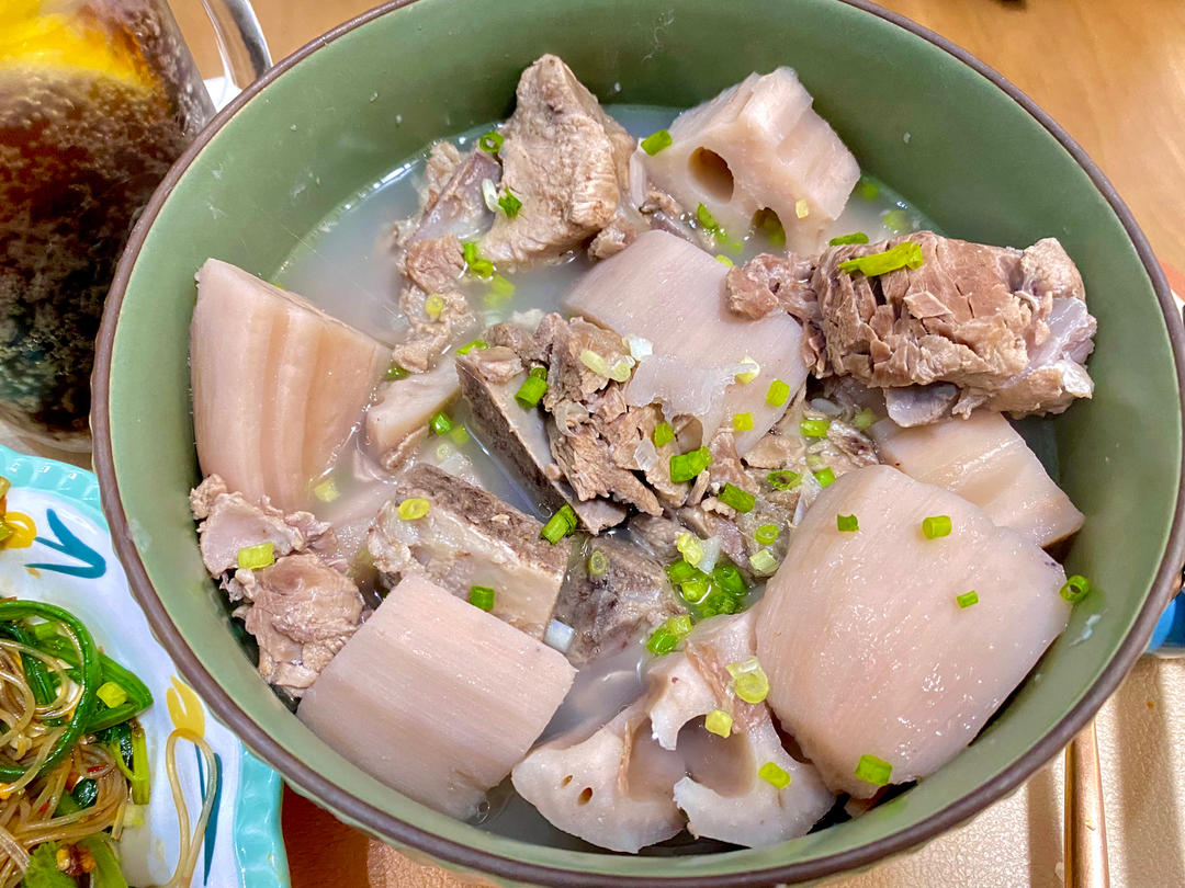 排骨莲藕汤