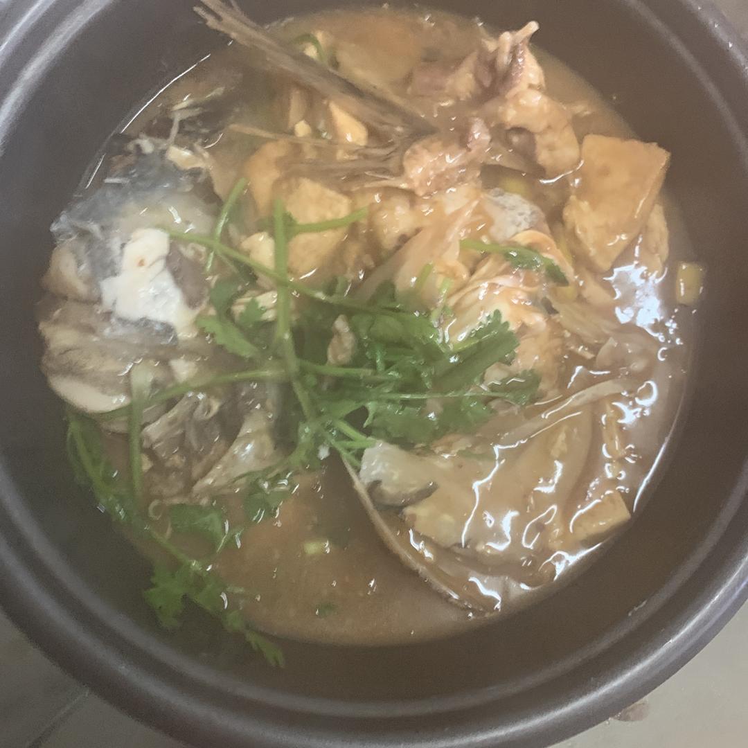 红烧鱼头豆腐