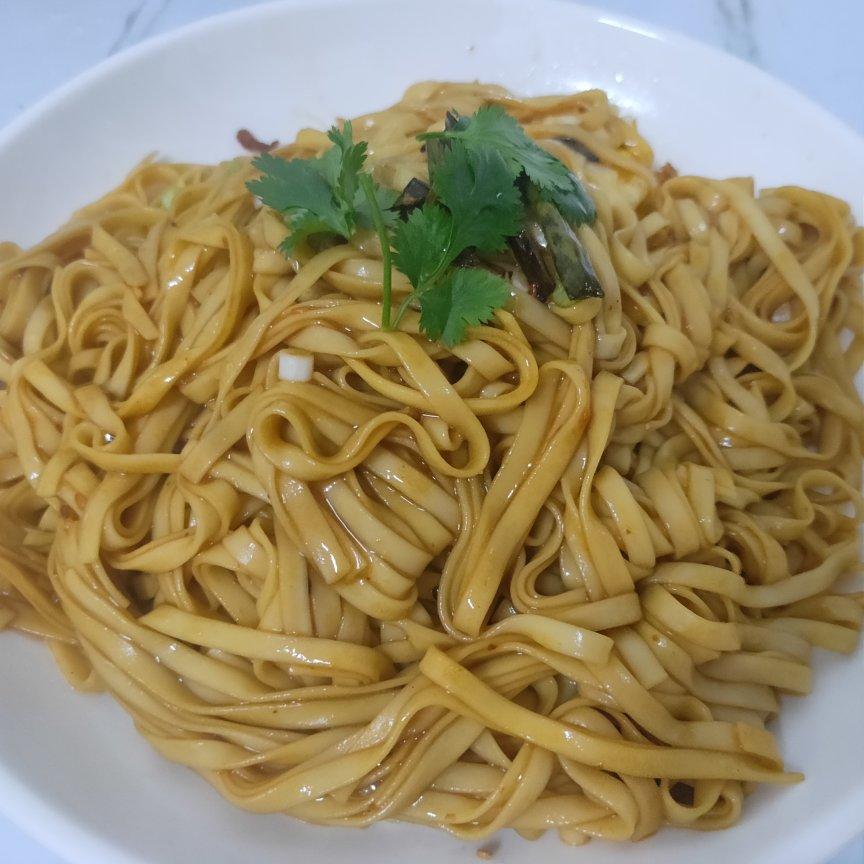 葱油拌面Spring Onion Noodles
