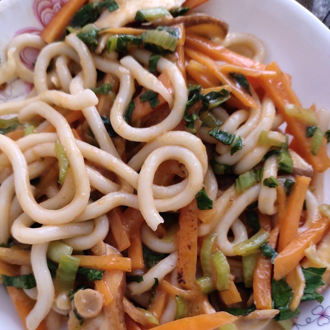 茄汁炒乌冬面