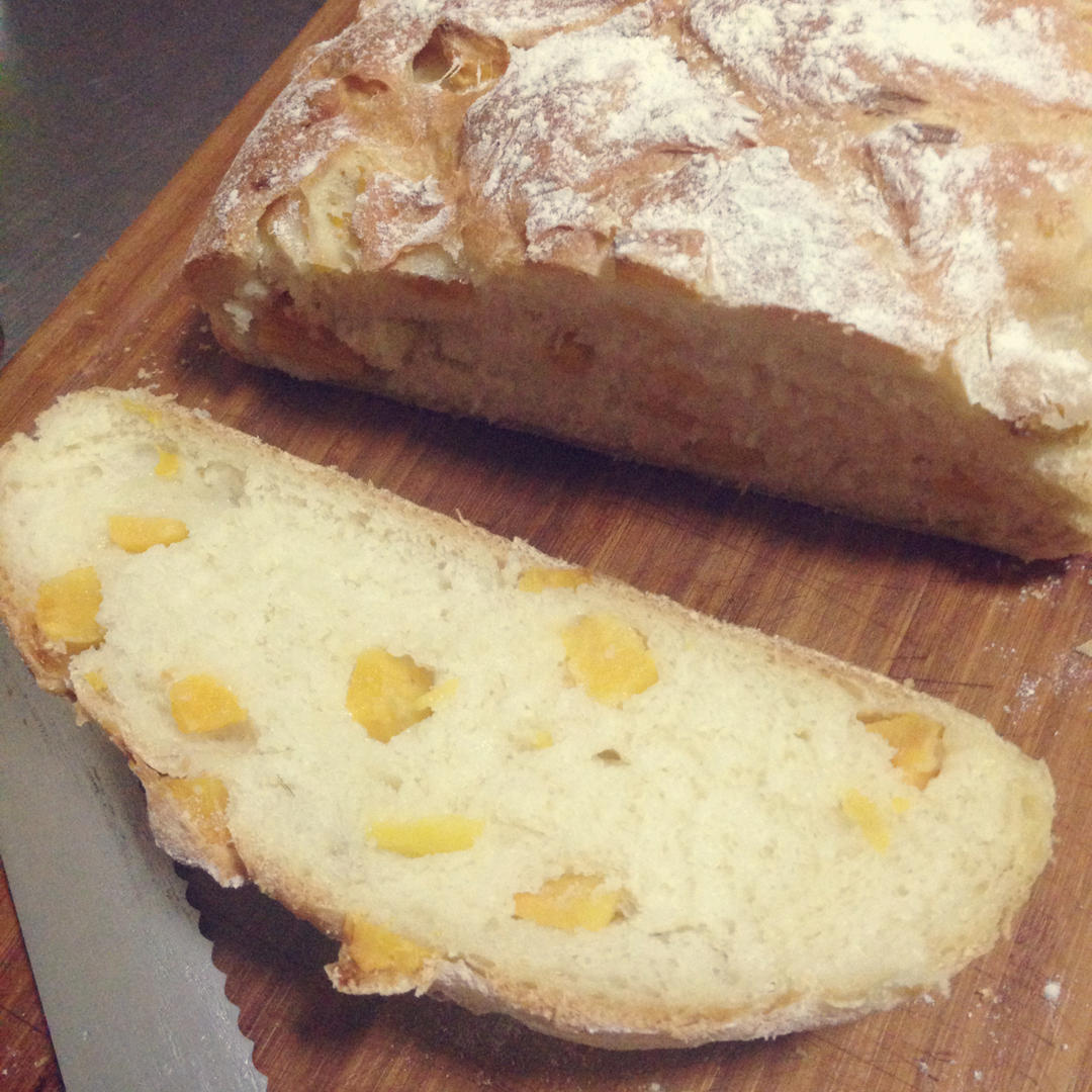 南瓜红枣大裂包