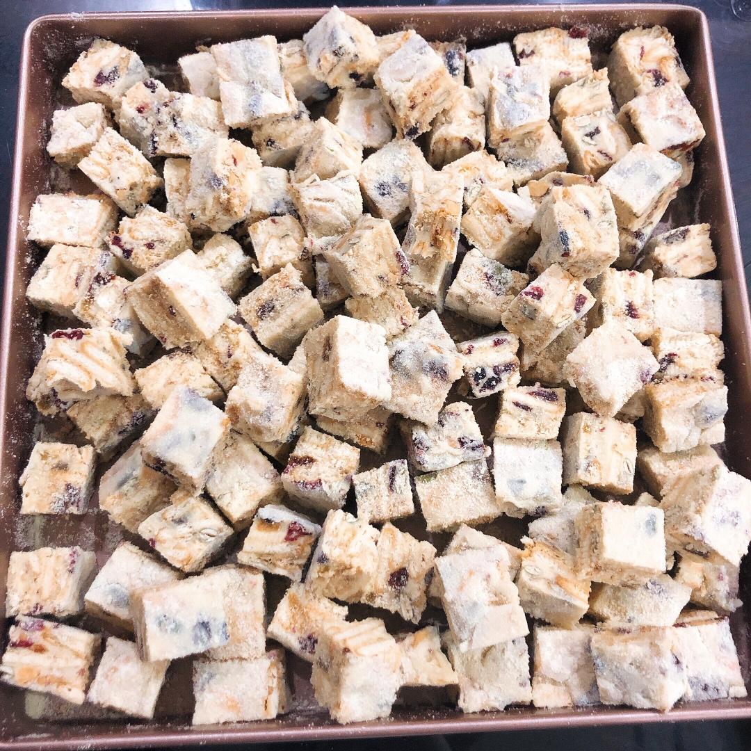 年货/雪花酥 28*28金盘量