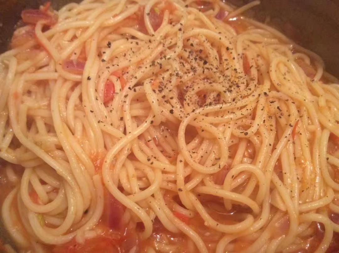 红酱番茄意大利面