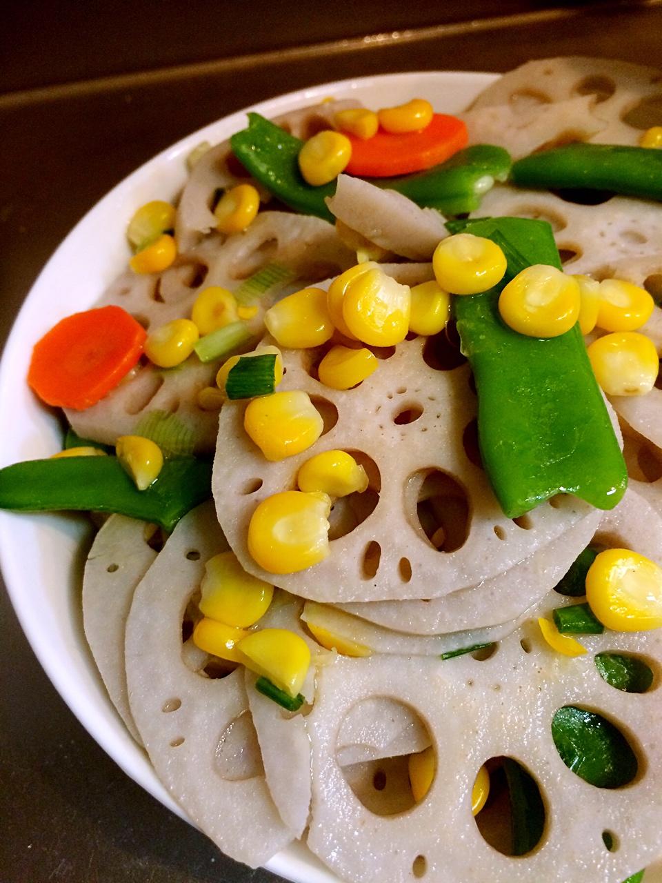 素菜也可以这么美—荷塘小炒