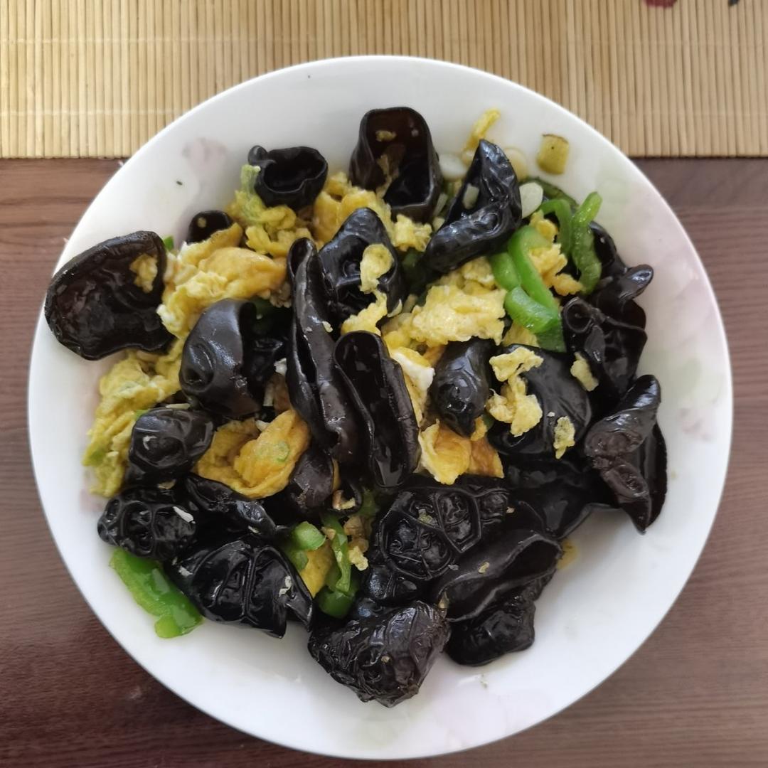 黑木耳鸡蛋，木耳肉片（普版，美善品小美食谱，木耳泡发小技巧，肉片怎么滑嫩技巧）减脂餐