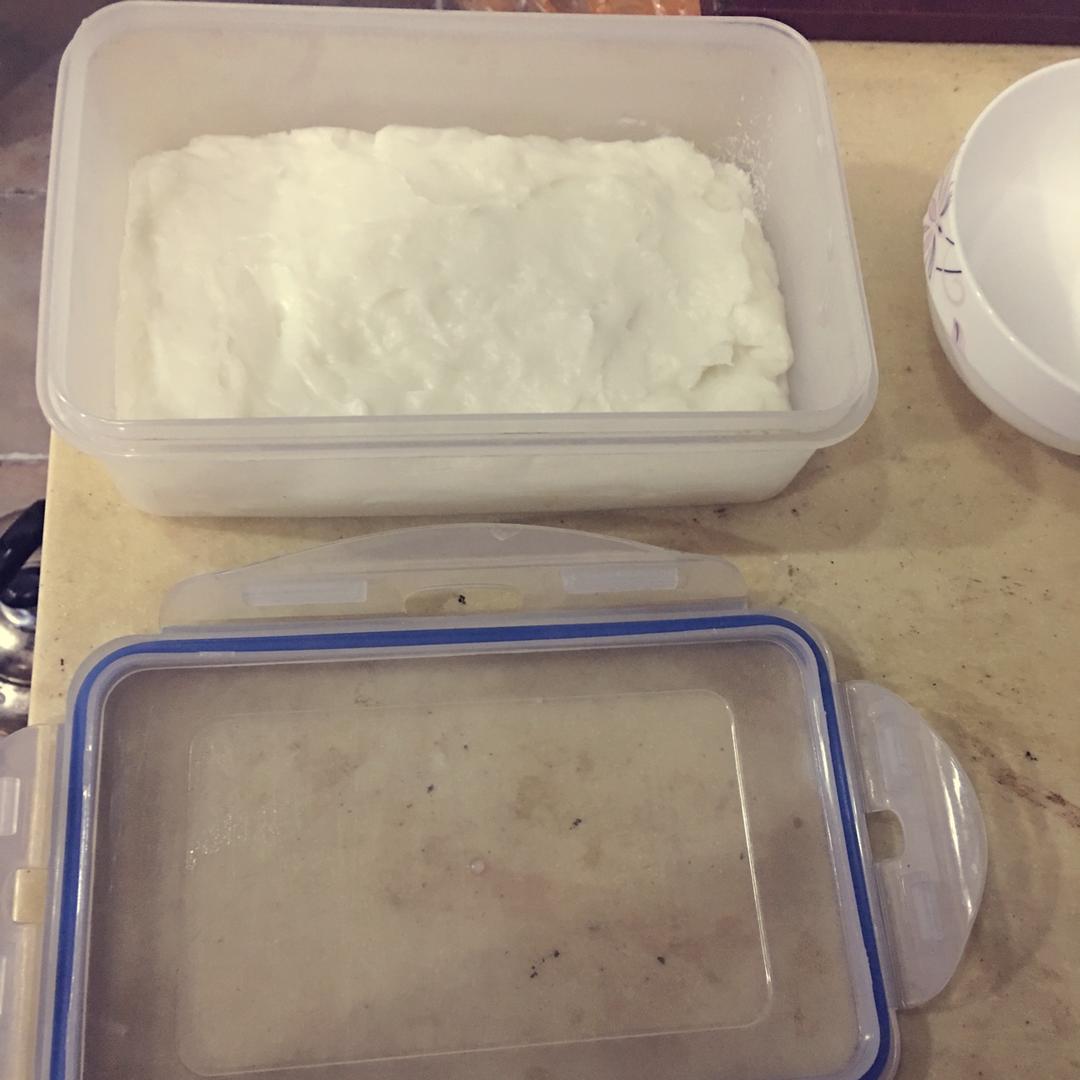 椰丝牛奶小方糕