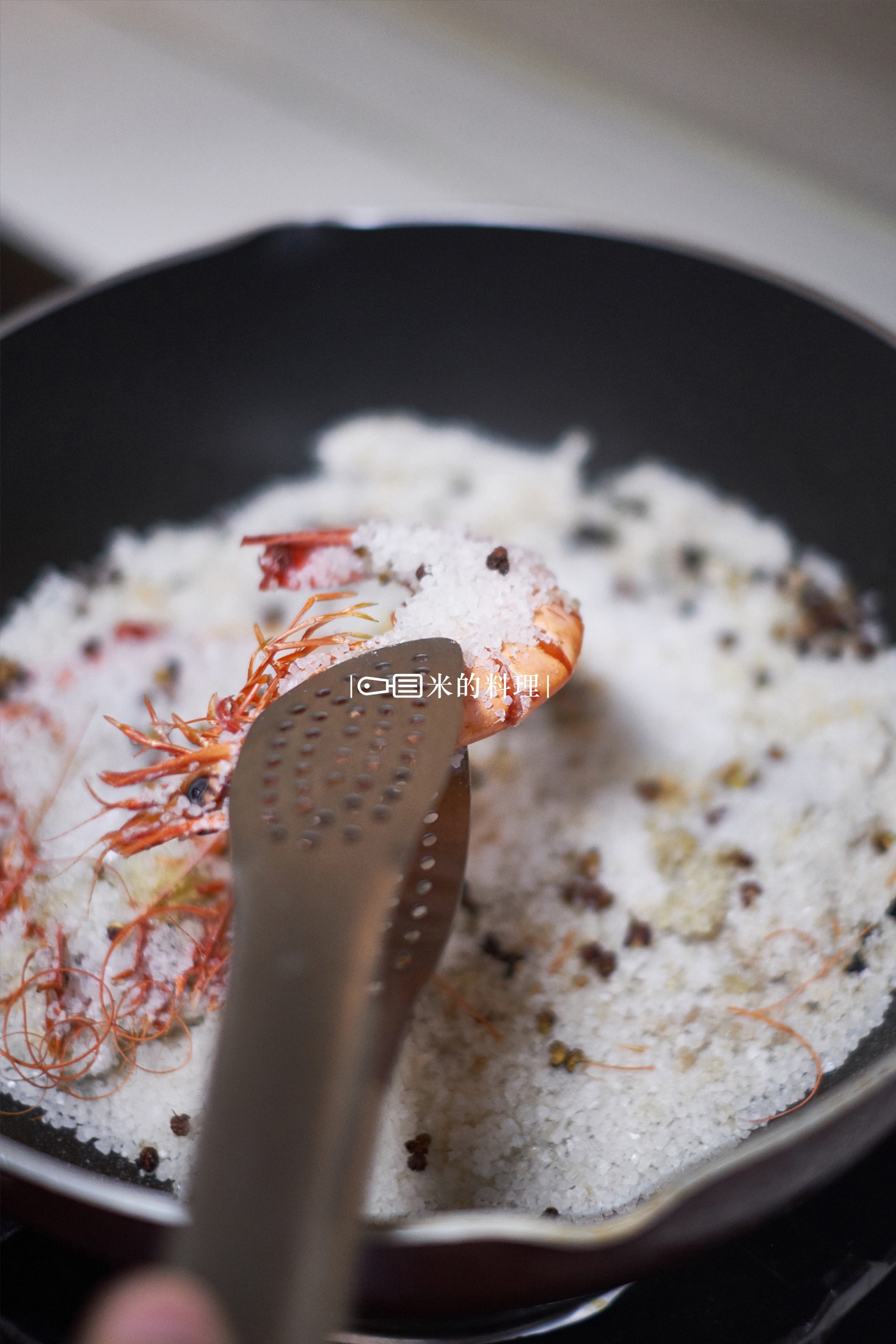 零失败的硬菜—盐焗大虾的做法 步骤6