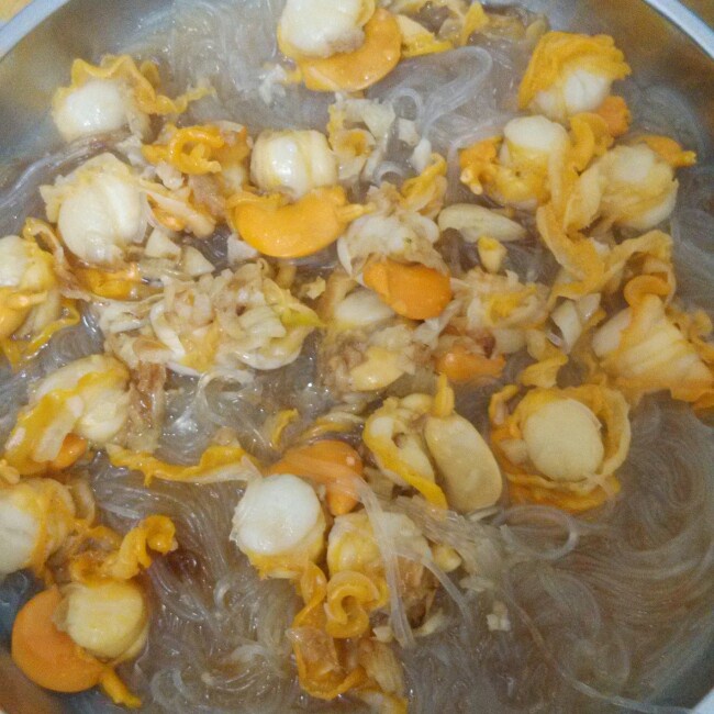 蒜蓉粉丝蒸扇贝