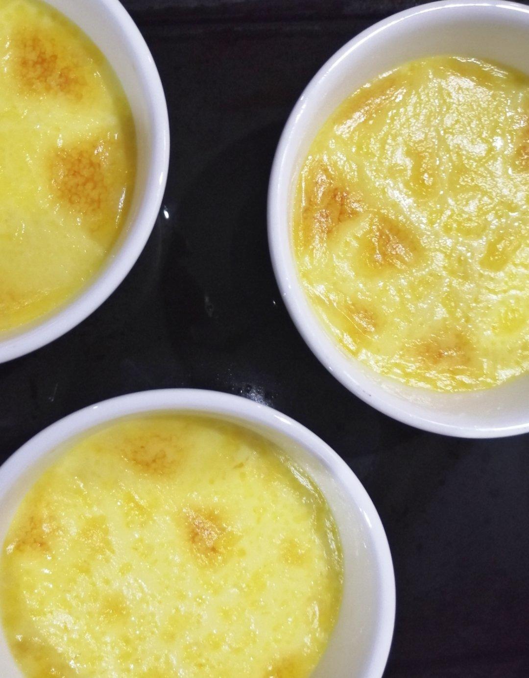 鸡蛋布丁(消耗蛋黄、淡奶油)