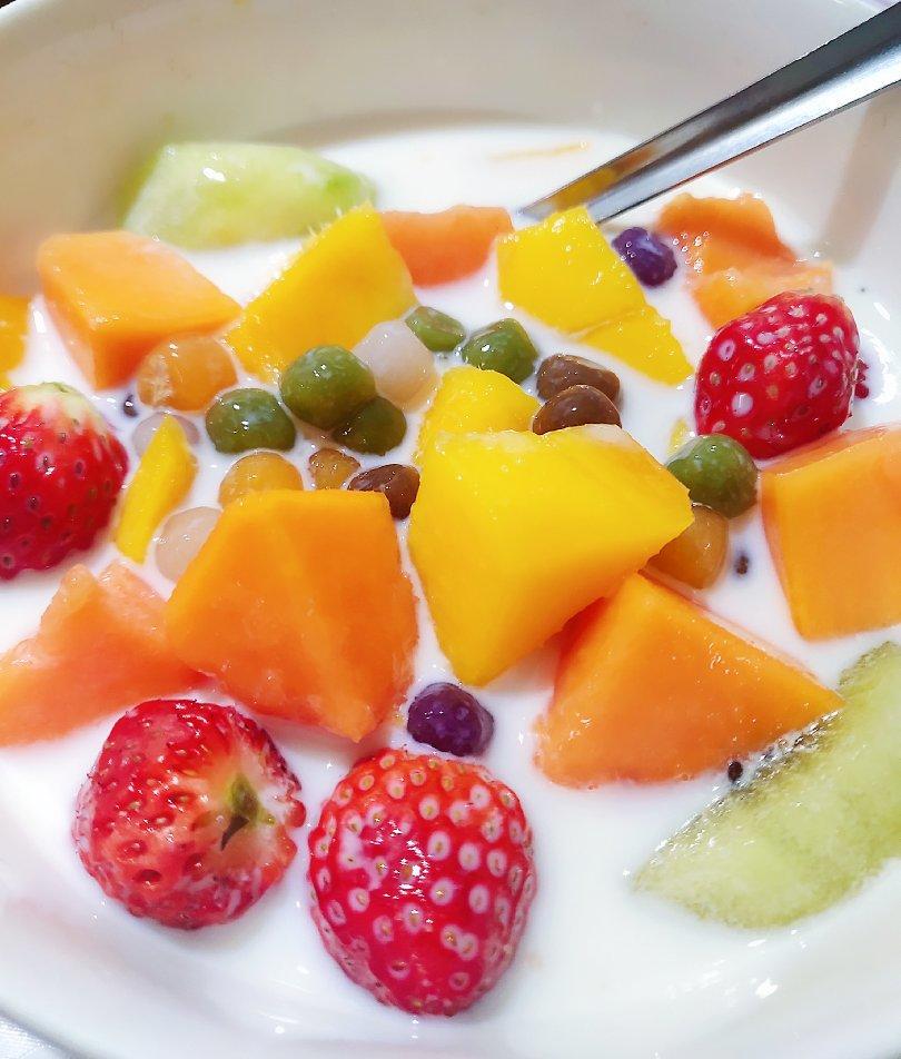 椰奶水果捞（满记甜品)