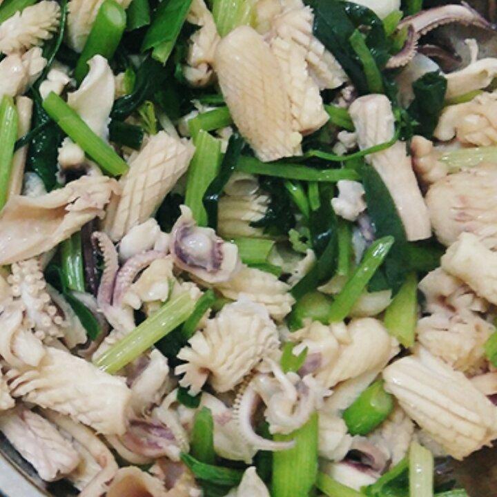 速炒芹菜鱿鱼（墨鱼）
