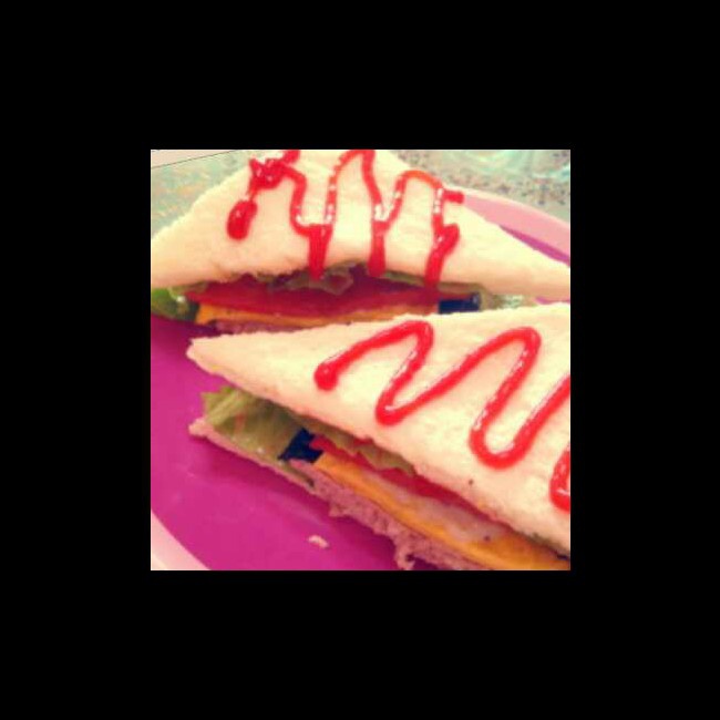 鸡蛋火腿三明治