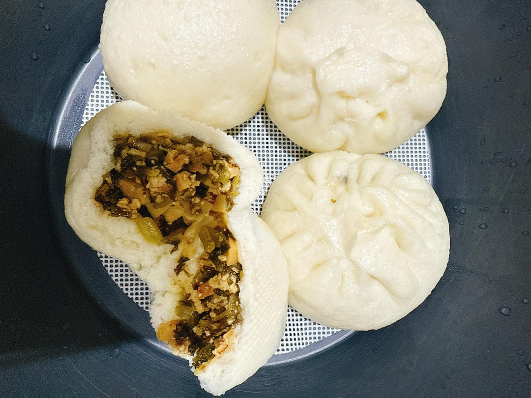 小美素雪菜包子