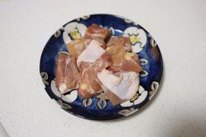 亲子丼-鸡肉鸡蛋盖饭的做法 步骤1