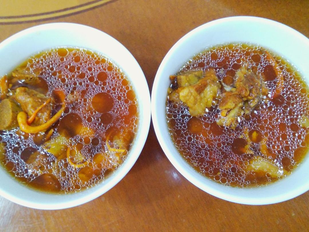 虫草花玉米排骨汤