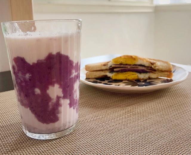 超快手芋泥鲜牛乳+三明治brunch!的做法