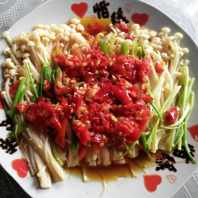 剁椒金针菇