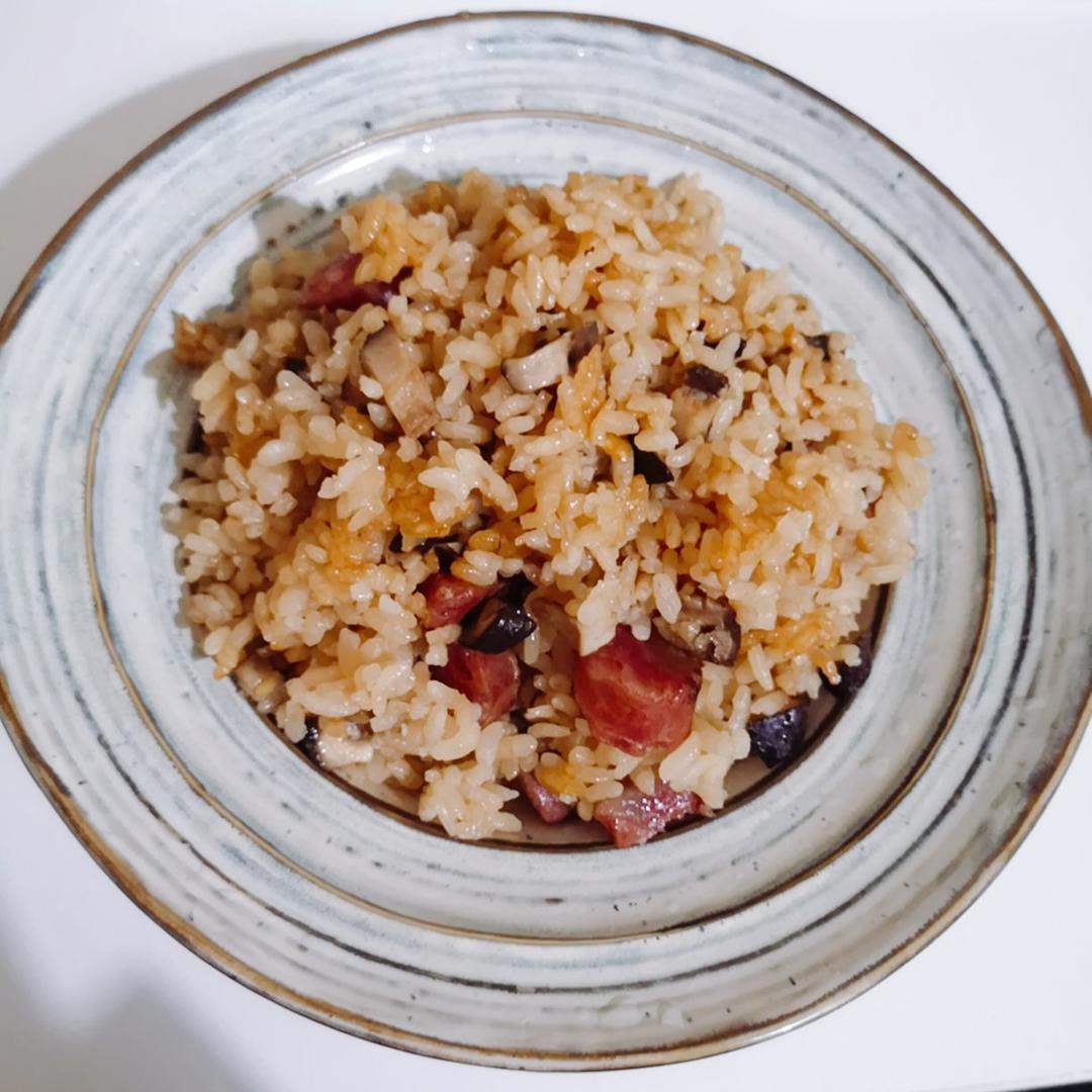 腊肠焖肉饭