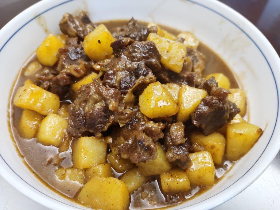 土豆炖牛肉