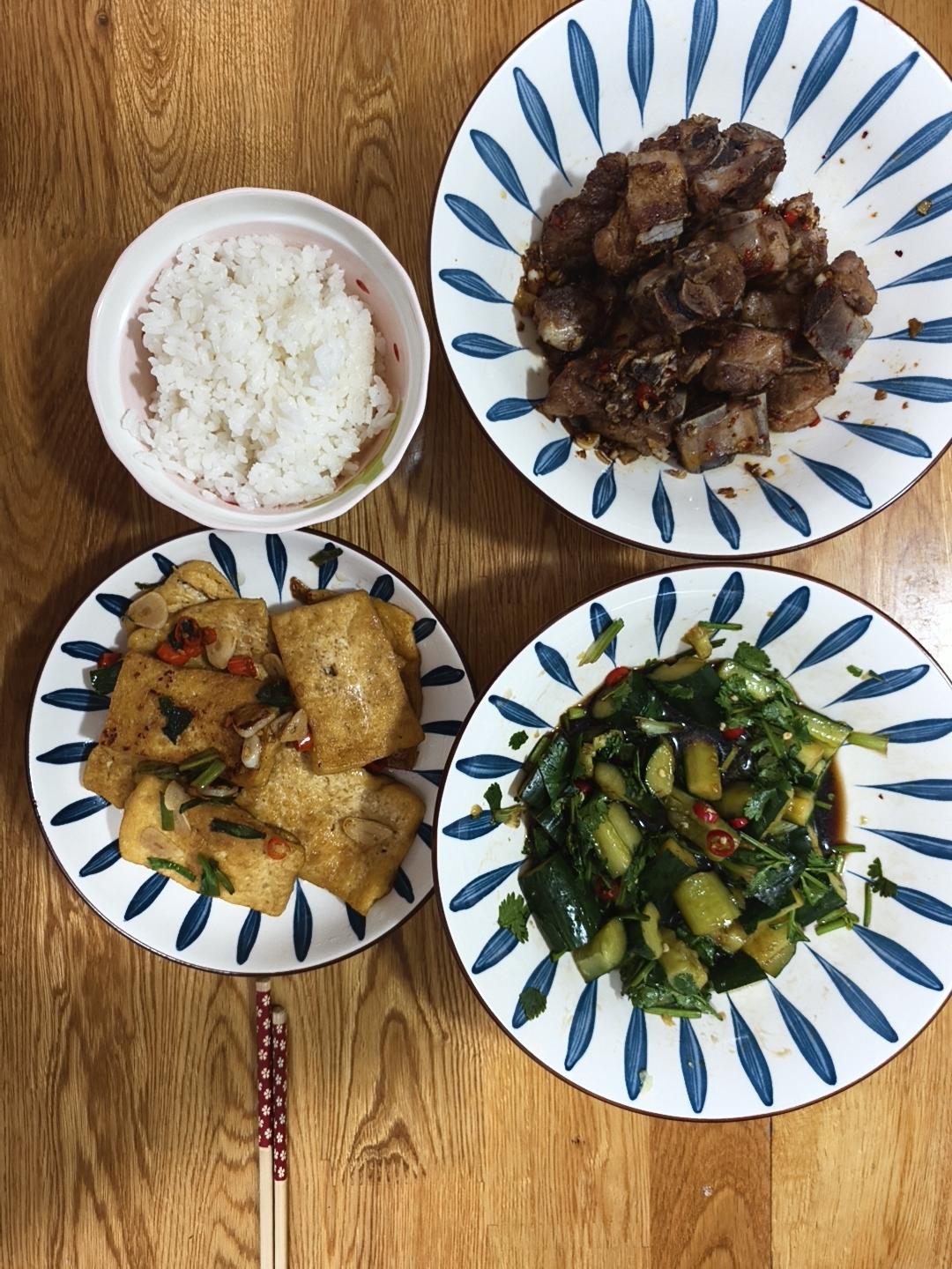蒜香排骨