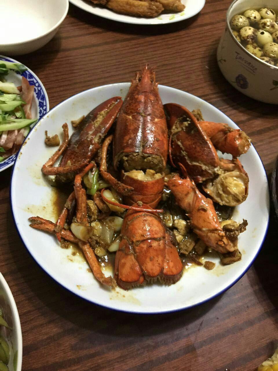 【爆炒波士顿大龙虾的做法步骤图,怎么做好吃】北京大荔枝_下厨房