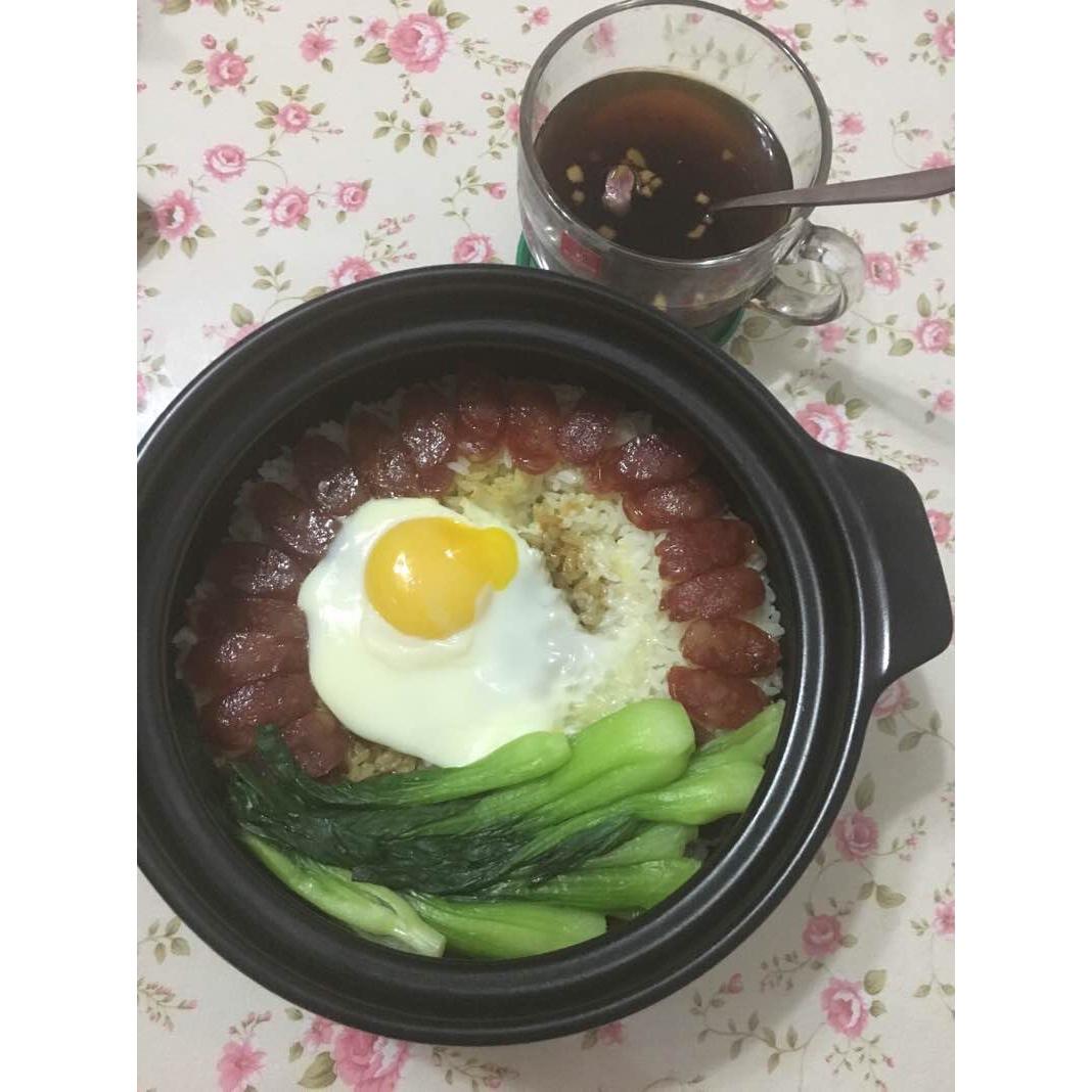 香肠煲仔饭