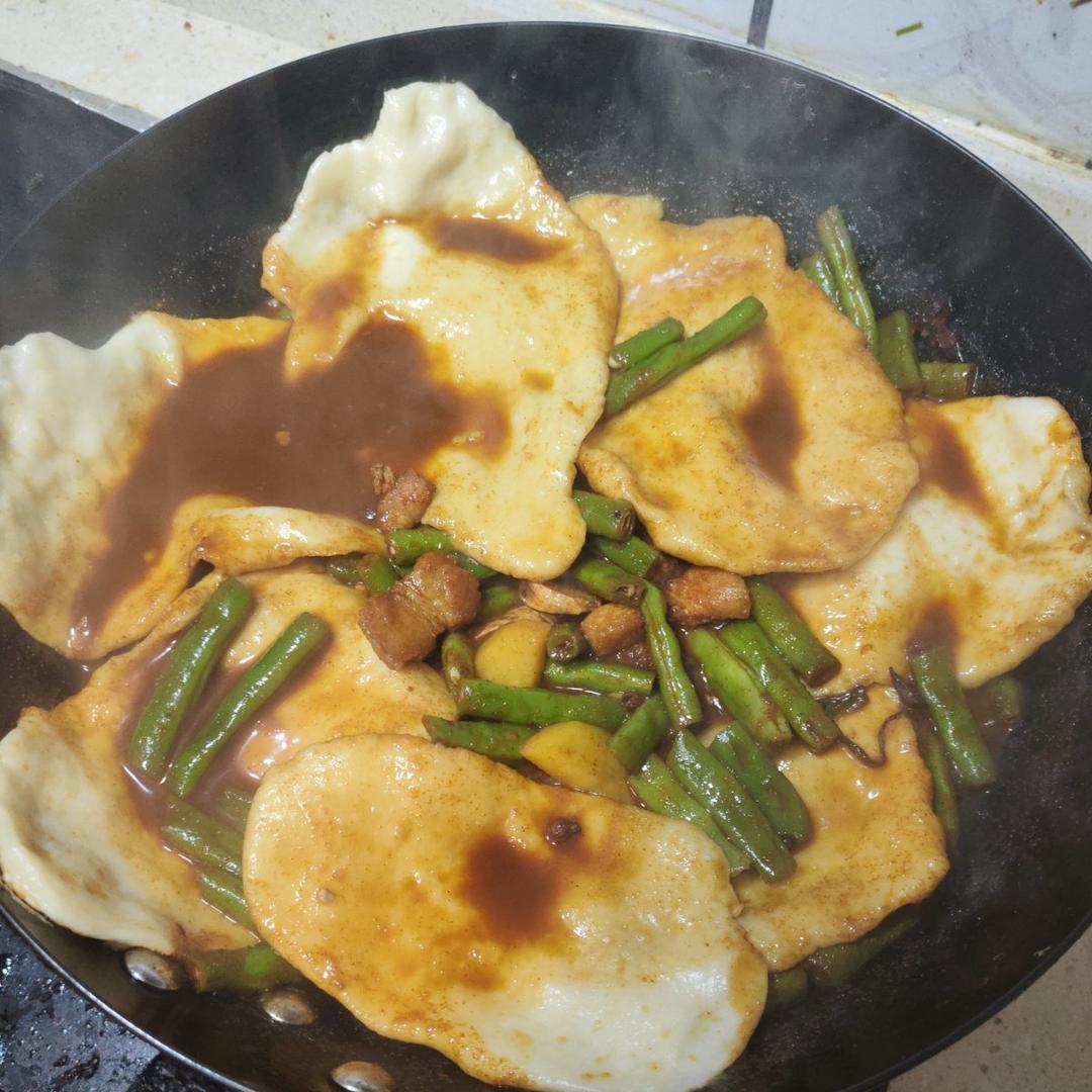 绝对正宗的东北土豆豆角炖五花肉