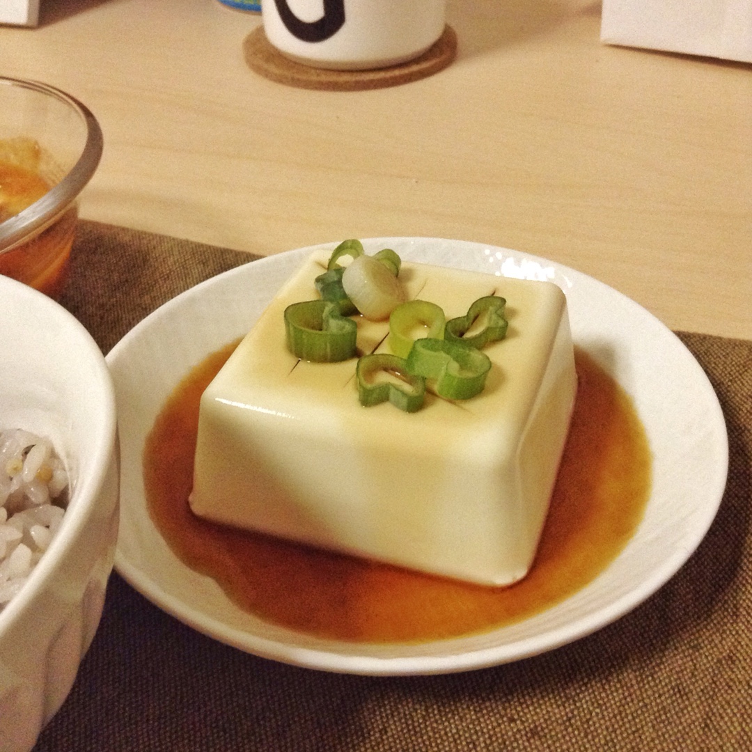 日式凉拌豆腐（冷や奴）