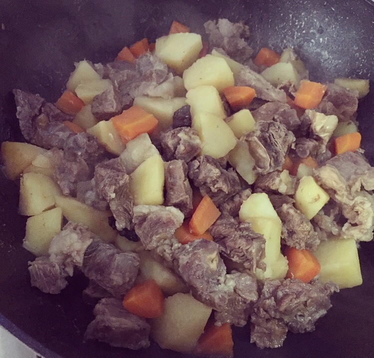 土豆烧牛肉