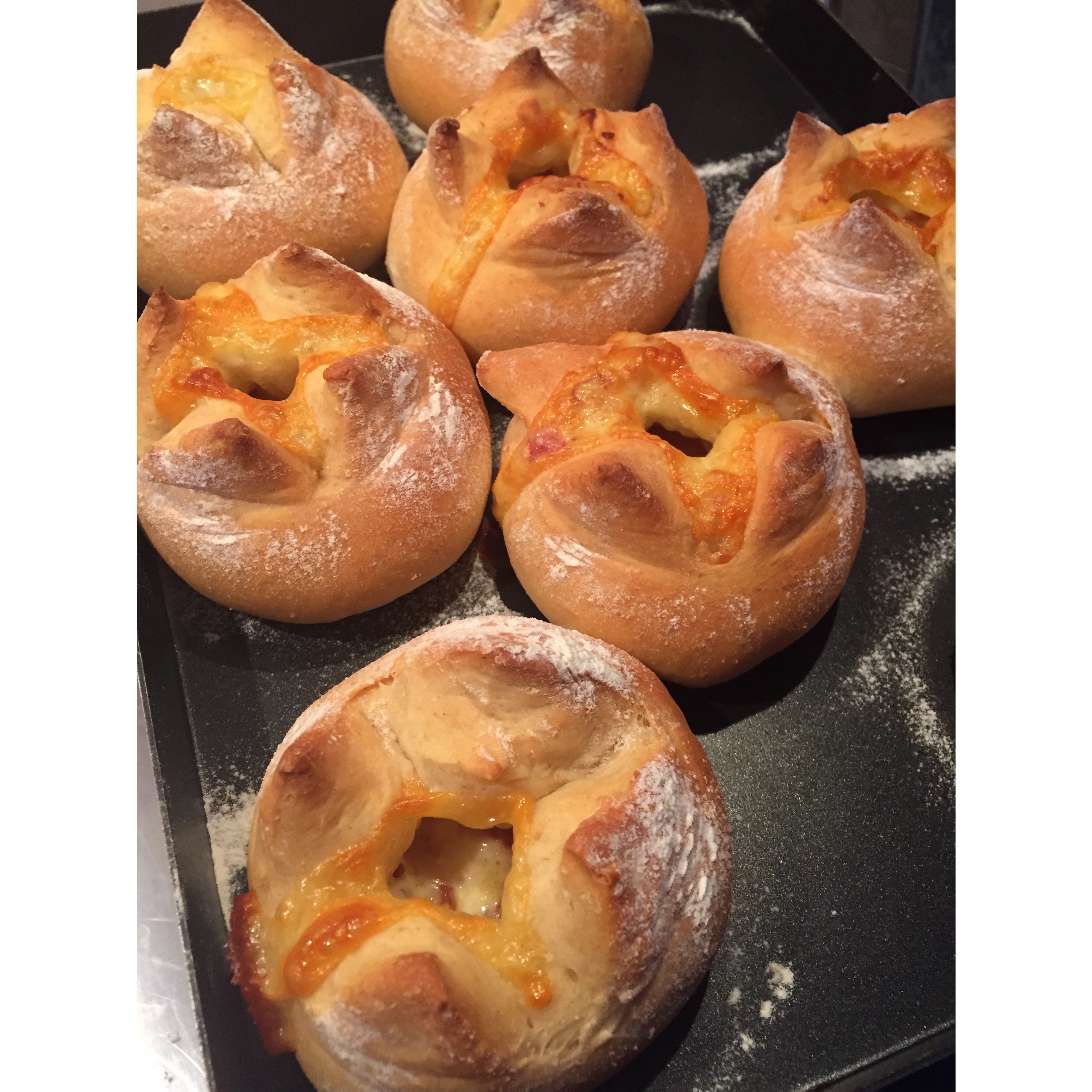 全麦芝士熔岩面包