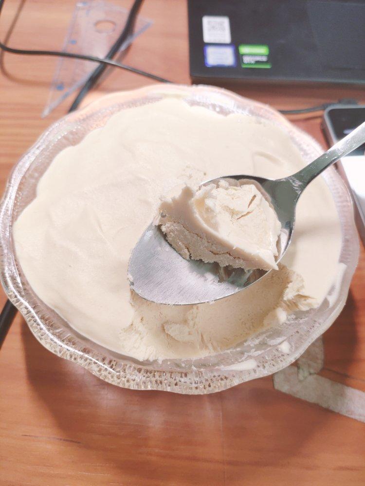 自制冰淇淋（懒人版无需搅拌的冰淇淋）