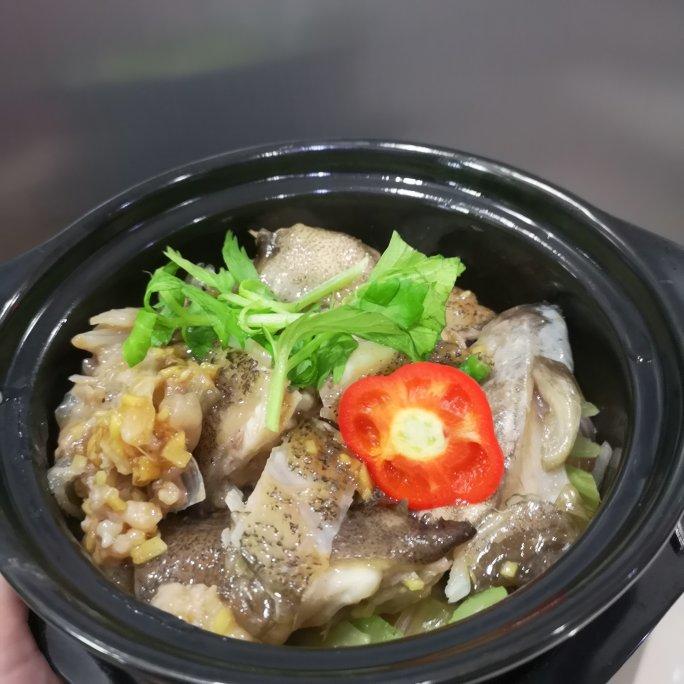 林倪丁丁做的啫啫鱼头煲