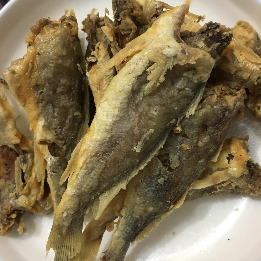 油炸黄花鱼的做法