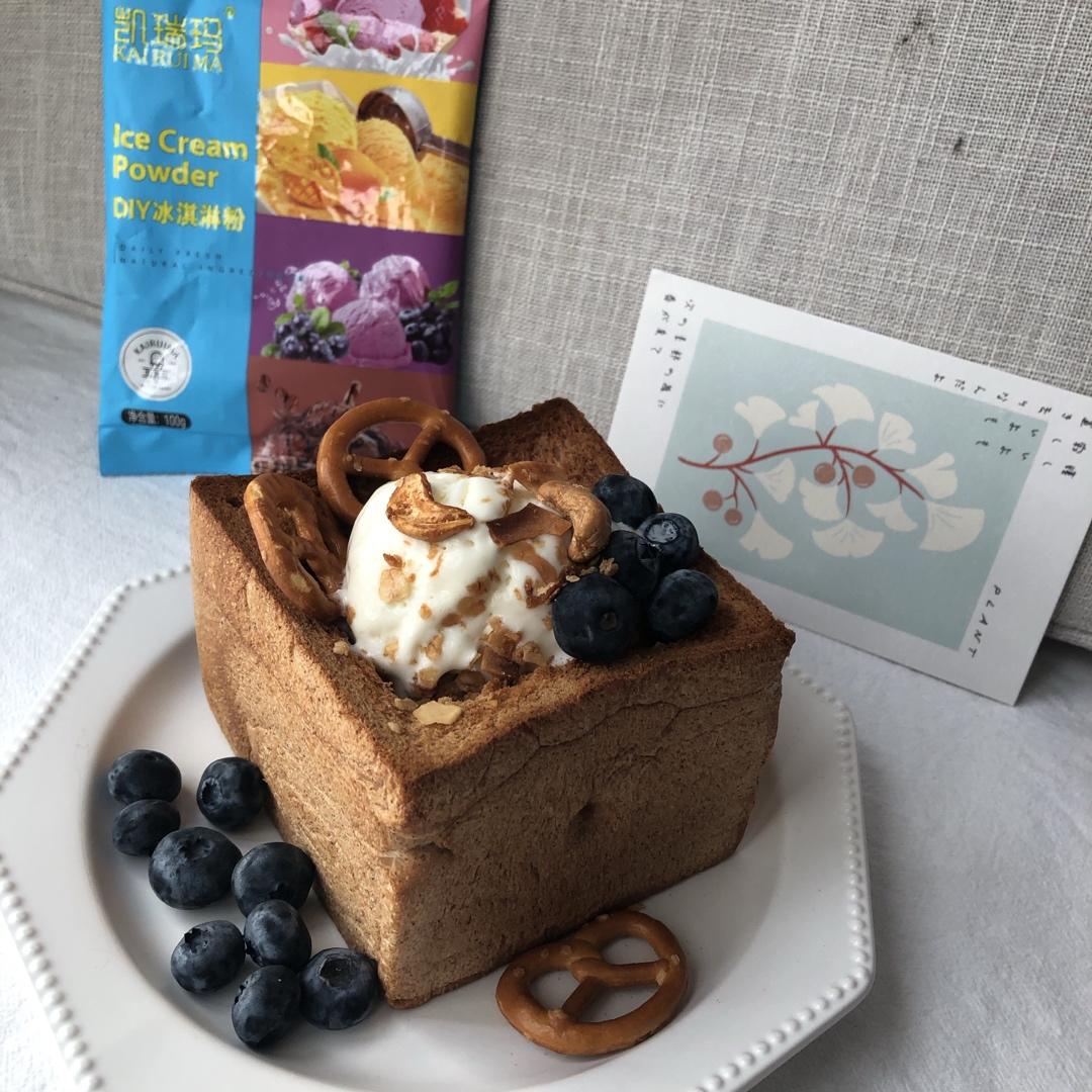 sarahcorner做的冰淇淋水果烤吐司盒子