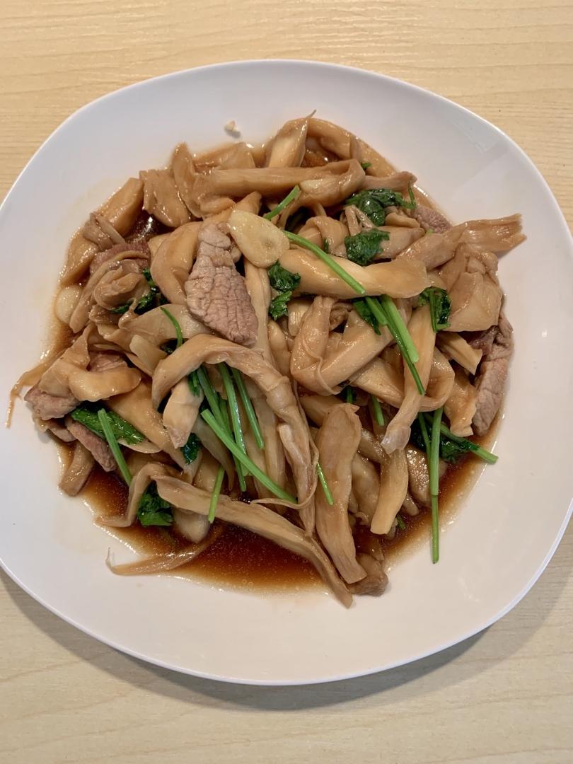 手撕杏鲍菇炒肉