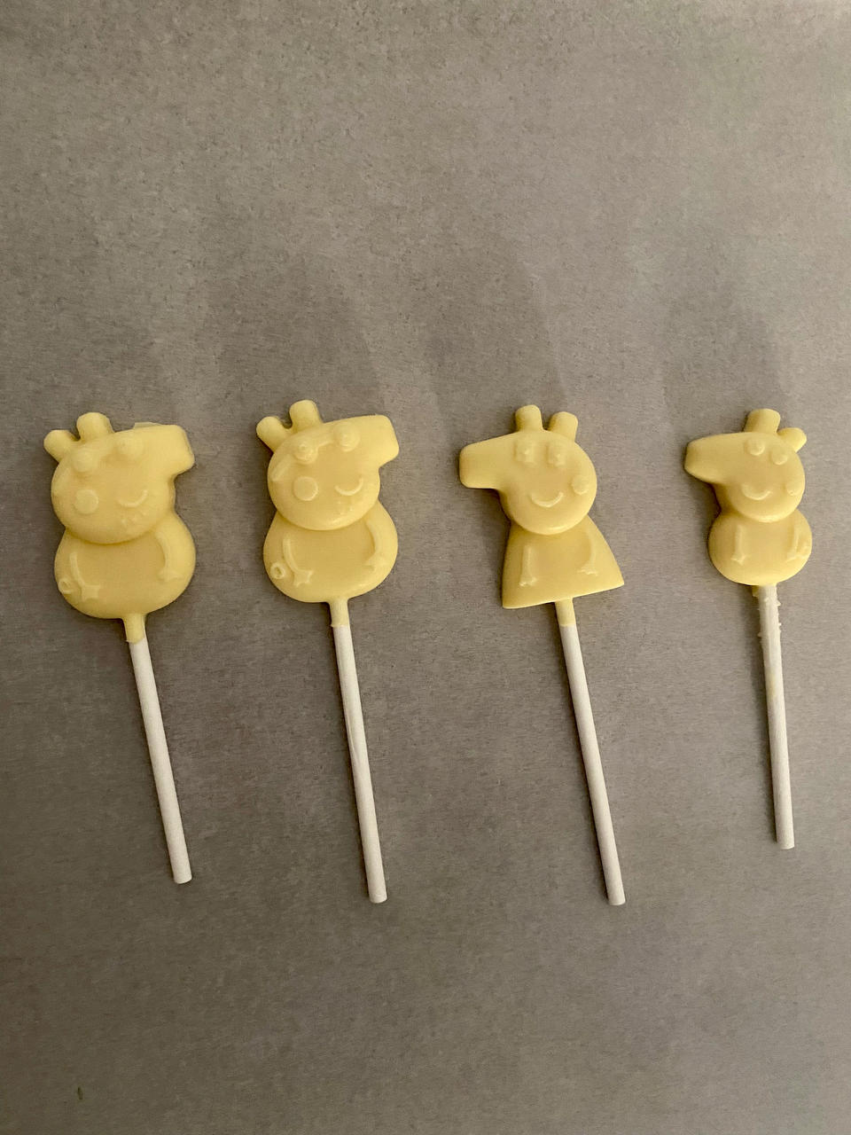 奶酪棒（秒杀市面上的妙可蓝多、女儿每天至少吃两支）