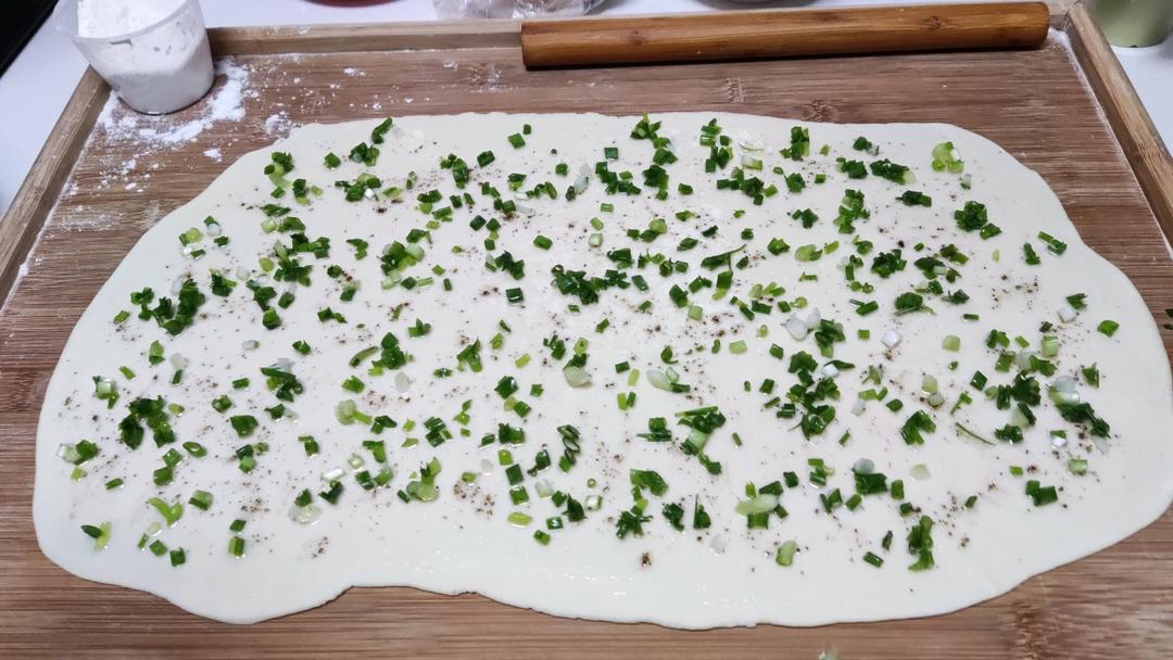 🌺椒盐葱香花卷🌺（操作简单，好吃又好看）