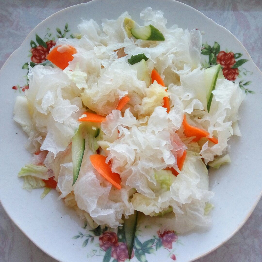 世事难预料做的凉拌银耳