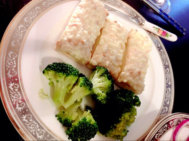 黑椒牛排（配土豆/鸡蛋，意面/蔬菜）