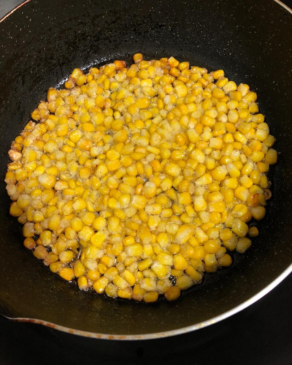 棒棒哒！这样做出的玉米烙，就是大厨的水平！（多动图，孔瑶的食谱）