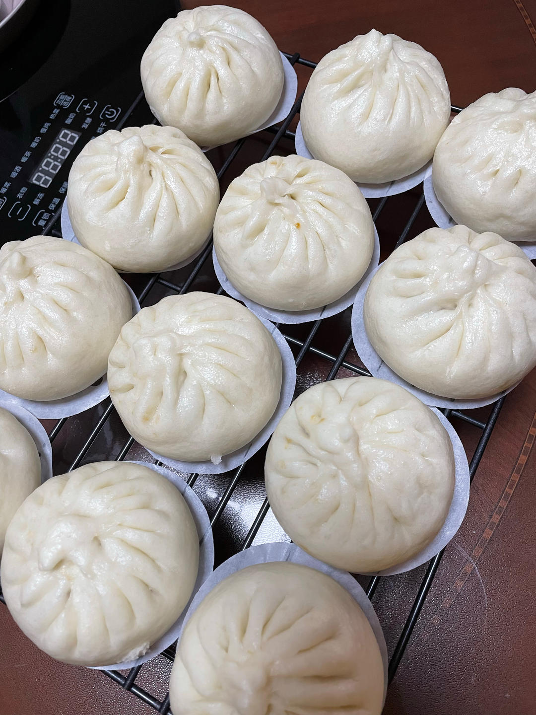 蒸烤箱做的波兰种包子超级软，放凉了也不硬！