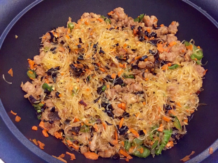 蚂蚁上树大杂烩(宝贝最喜欢吃的菜之一)