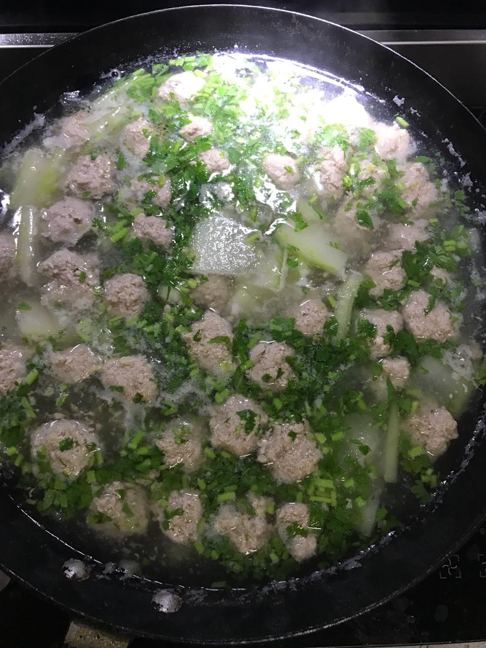 冬瓜汆丸子汤