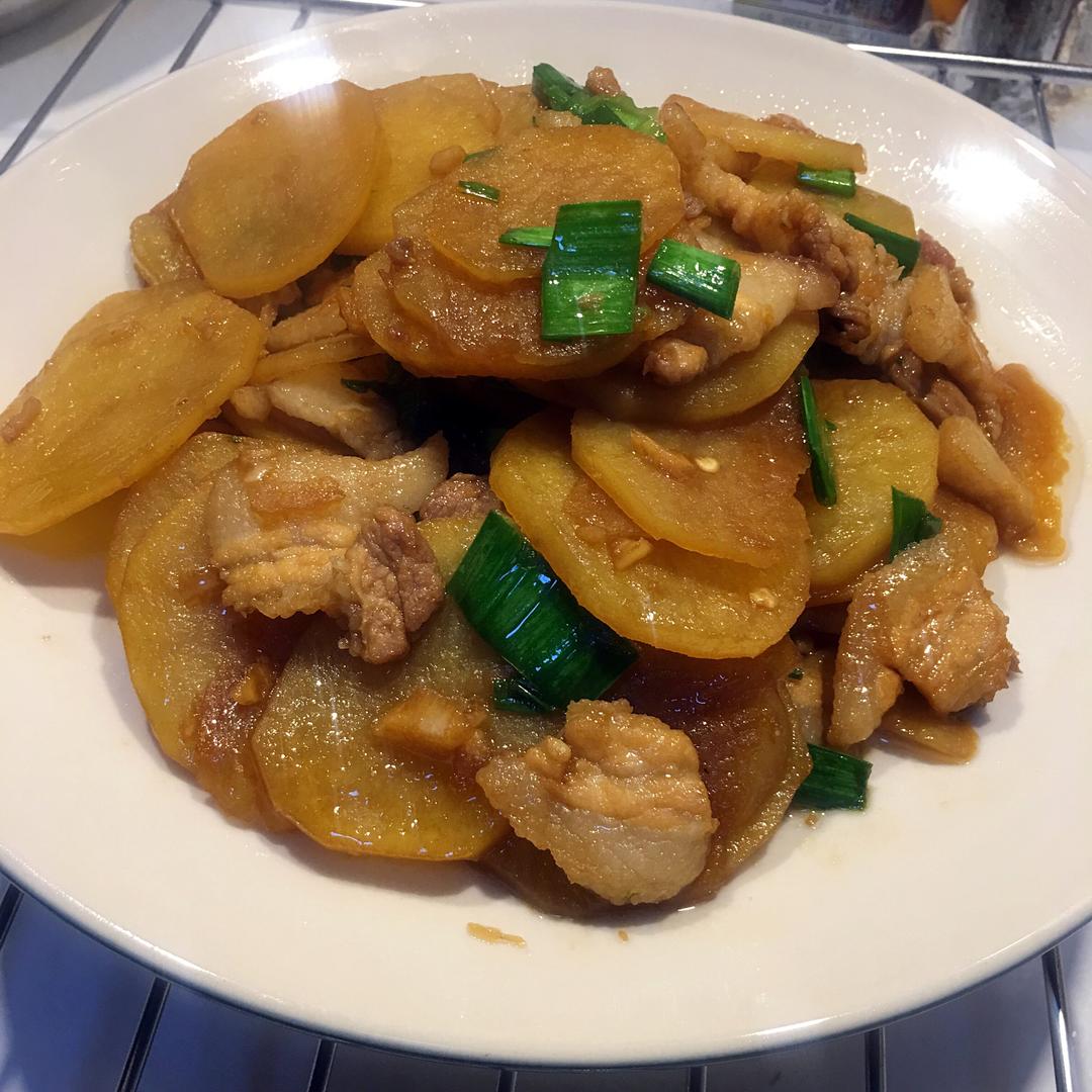 肉炒土豆片