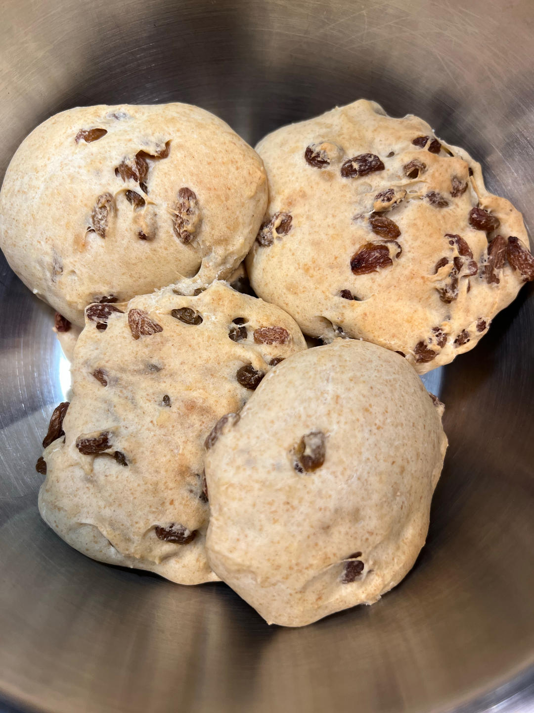 全麦葡萄干面包