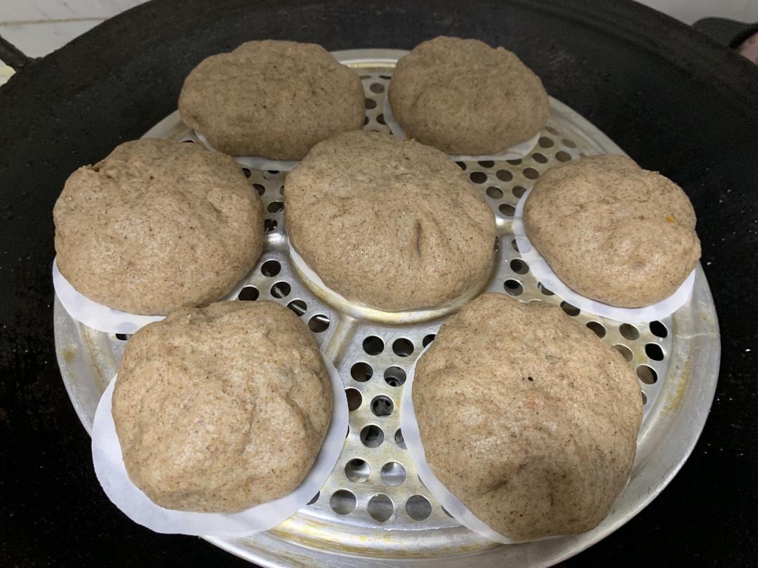 全麦鸡胸肉包子，（后附鸡胸肉小饼）