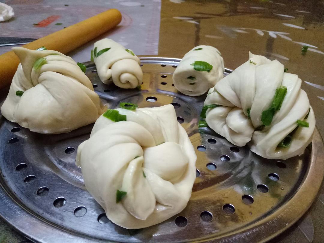 葱油花卷 Steamed Roll