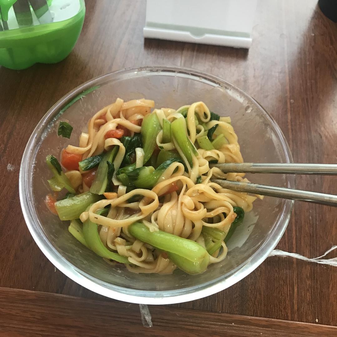 虾仁西红柿热汤面丨健康·三餐<好好吃饭8>